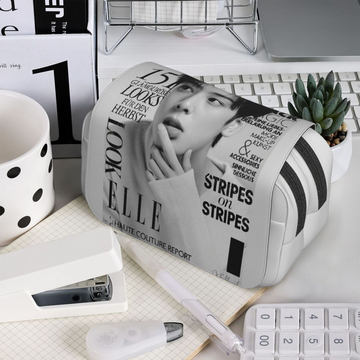 Stationery And Office Supply Chain - Estojo de Lápis Cha EunWoo Kpop