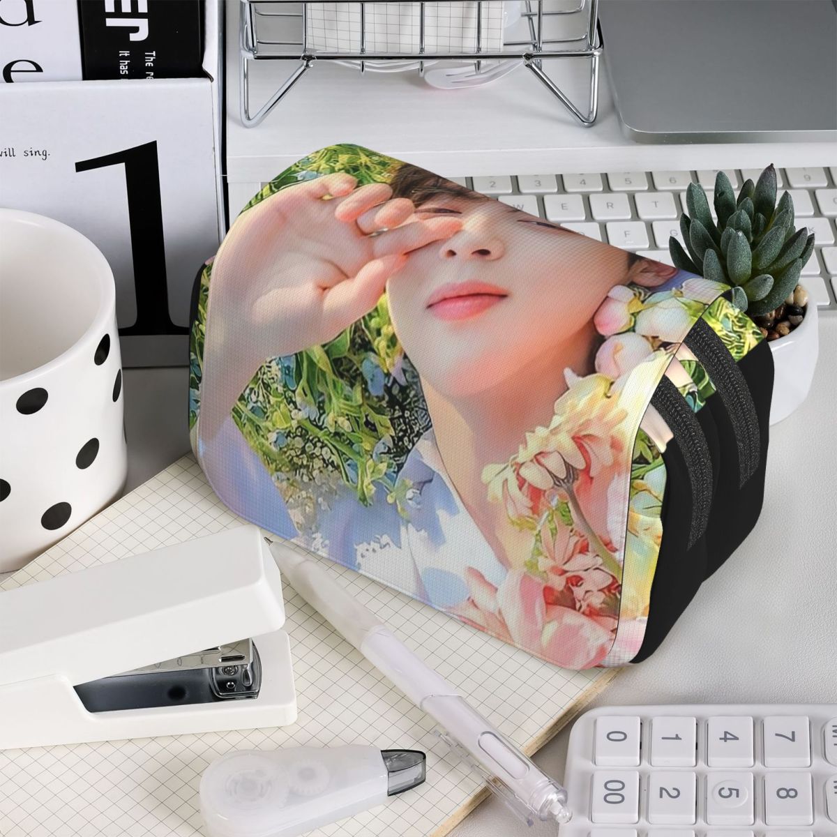 Stationery And Office Supply Chain - Estojo de Lápis Cha EunWoo Kpop