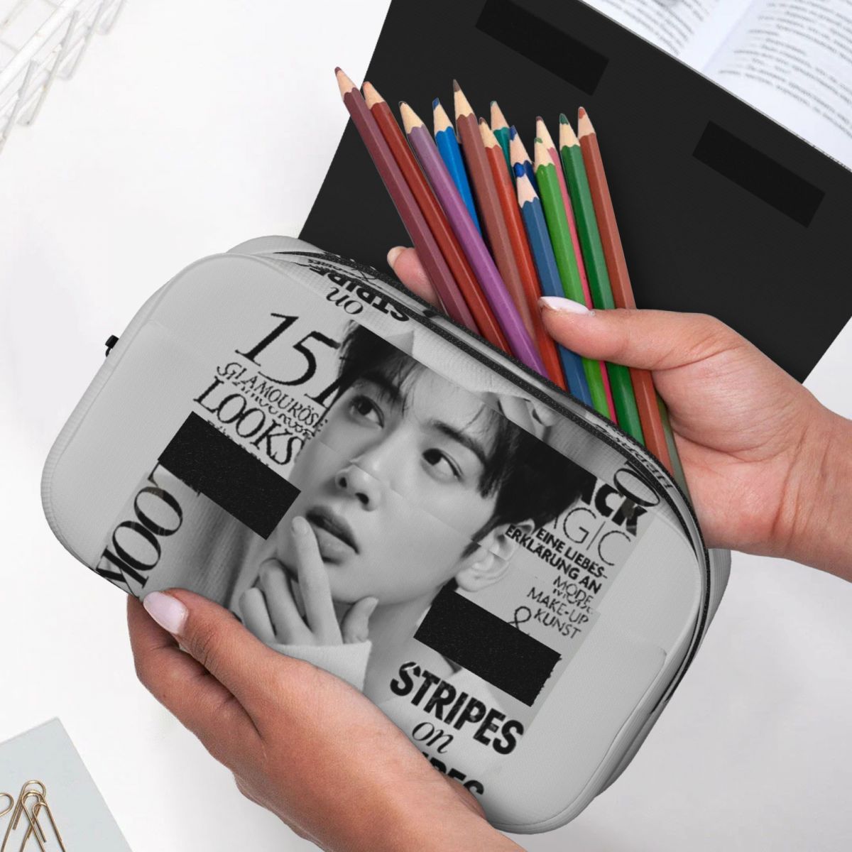 Estojo de Lápis Cha EunWoo Kpo - Stationery And Office Supply Chain avaliação e preço