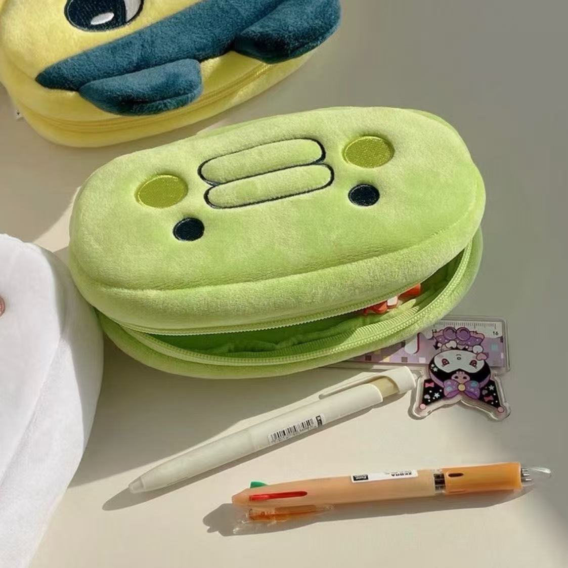 Estojo de Pelúcia Tamagotchi F - Pencil Case Large avaliação e preço