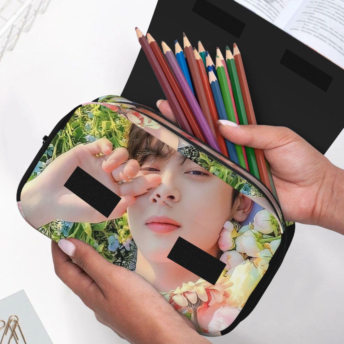 Estojo de Lápis Cha EunWoo Kpo - Stationery And Office Supply Chain avaliação e preço